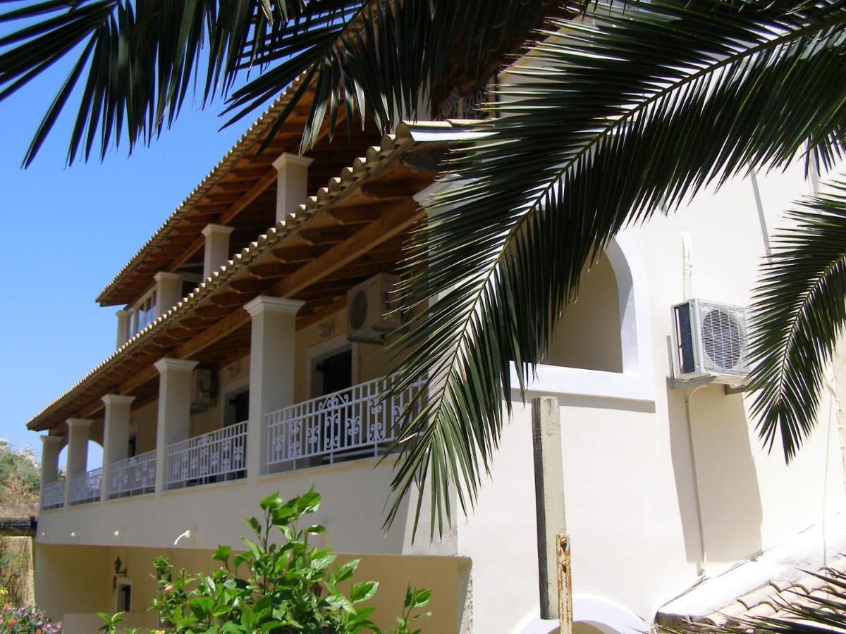 Ionian Mare Aparthotel Agios Ioannis Peristerion Exterior foto