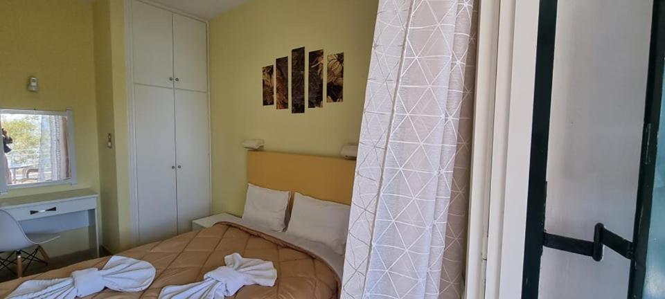 Ionian Mare Aparthotel Agios Ioannis Peristerion Exterior foto