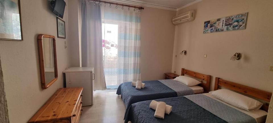 Ionian Mare Aparthotel Agios Ioannis Peristerion Exterior foto